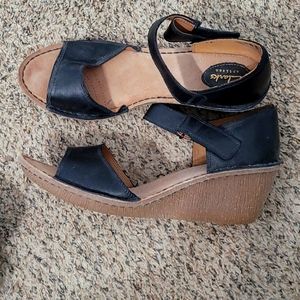 Black leather sandals